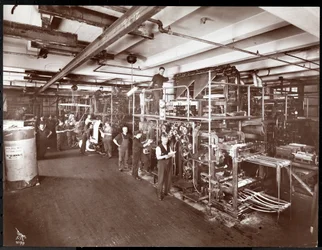 A McCall Publishing Co. sajtóterme, New York, 1913 (ezüstzselatinos nyomat)